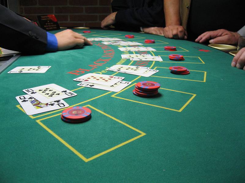 Cẩn trọng với side bet